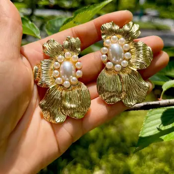 2023 Nauji auksinių gėlių perlų auskarai moterims Papuošalų dovanos