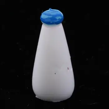 4vnt Lėlių namelio mini indų dekoravimas Ryškūs plastikiniai gėrimų pieno buteliai su mėlynu dangteliu 5