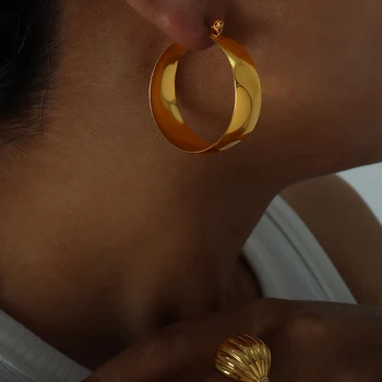 Aukso spalvos U formos apskritas žiedas Blizgūs auskarai Spindesys Nerūdijančio plieno aukščiausios klasės auskarai Moteriški papuošalai 2